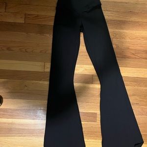 Small black Aerie crossover Flare legging.